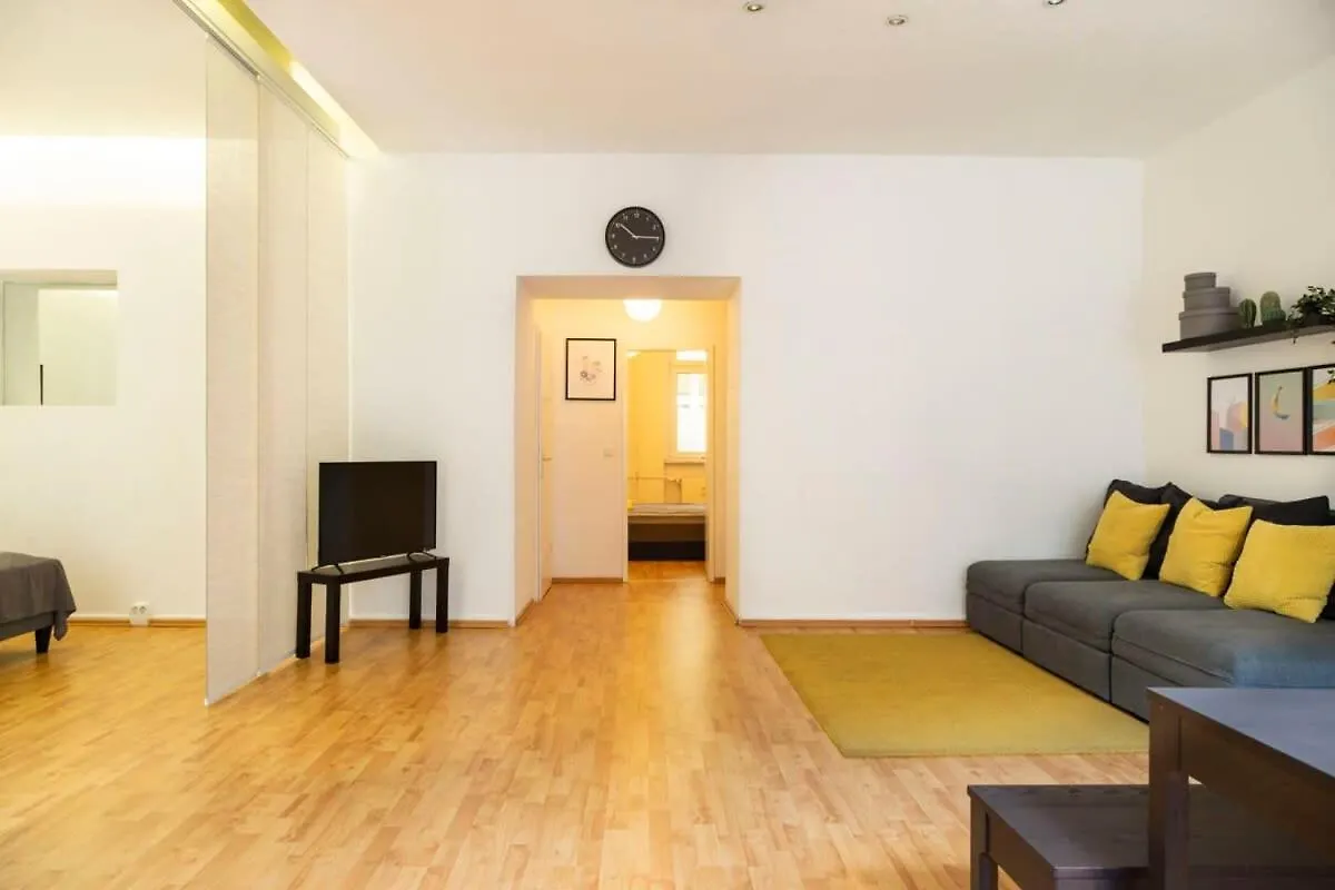 One Bedroom Apartment Berlin Neukoelln