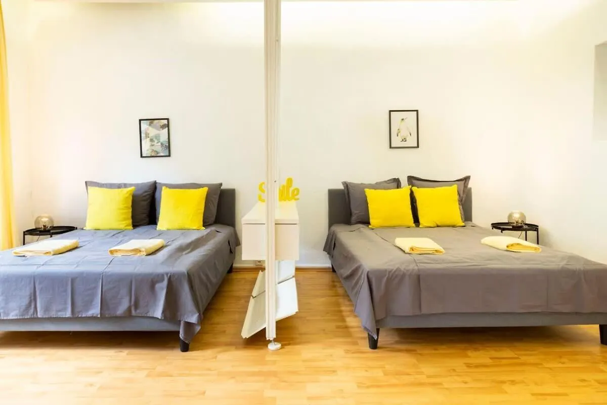 One Bedroom Apartment Berlin Neukoelln 0*,  Almanya